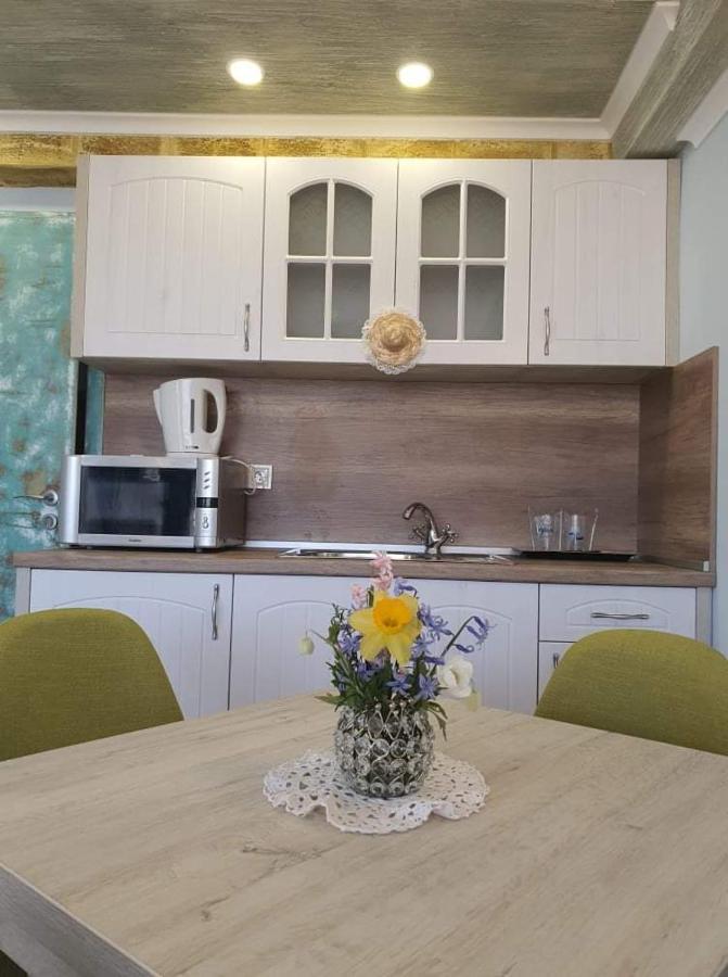 צ'רנומורץ Vromos Guest House מראה חיצוני תמונה