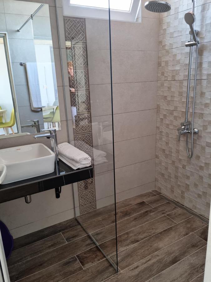 צ'רנומורץ Vromos Guest House מראה חיצוני תמונה